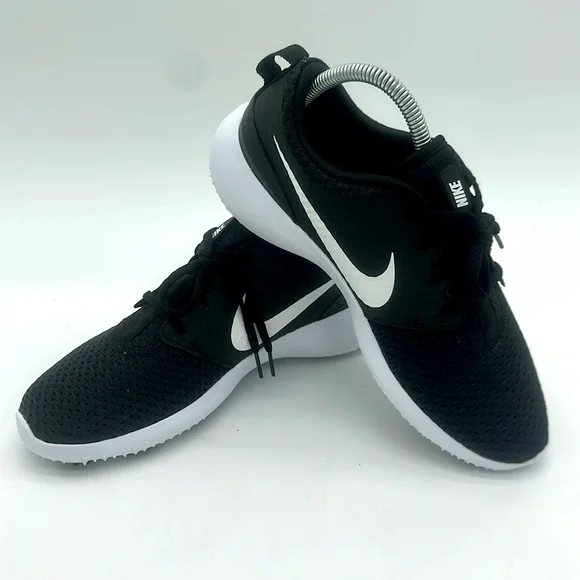 Nike | Shoes | Nike Roshe G Black Golf Shoes Big Boys Size 7  display picture 2